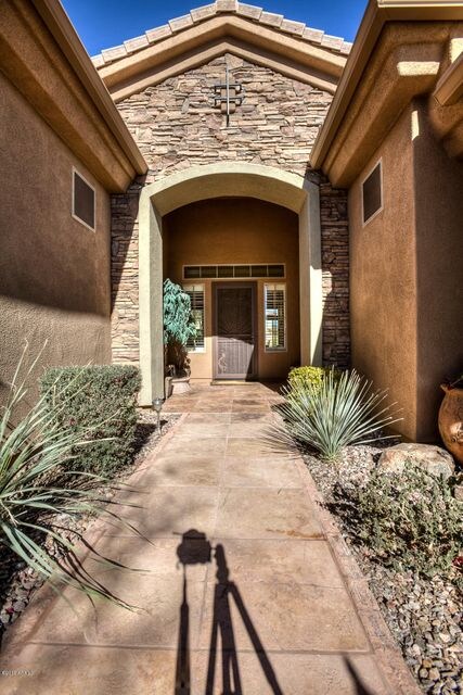 Front Courtyard B