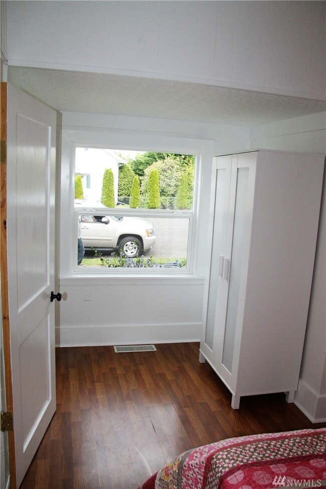 2018 Rockerfeller Ave, Everett, WA 98201 - photo 5