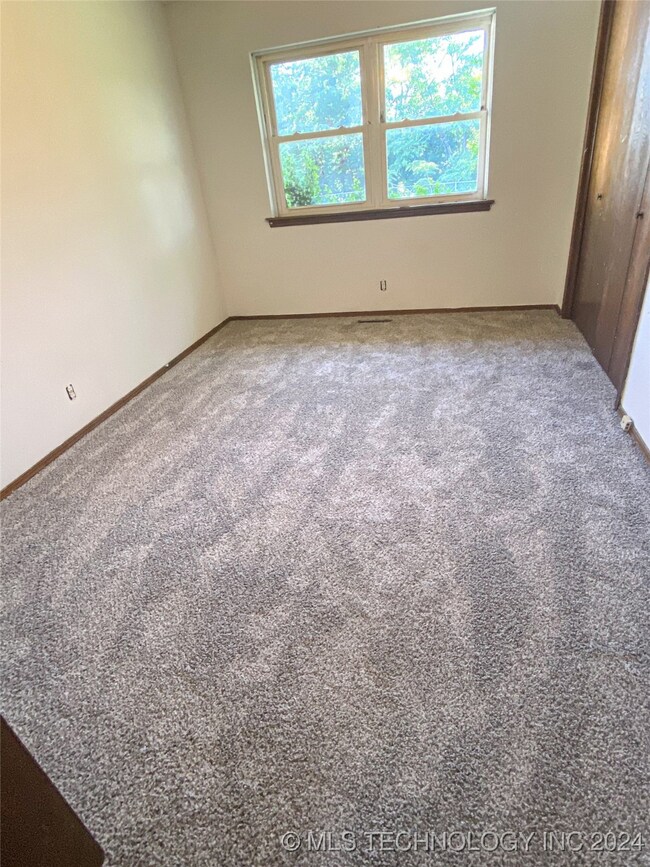 9602 E 9th St, Cushing, OK 74023 - photo 6