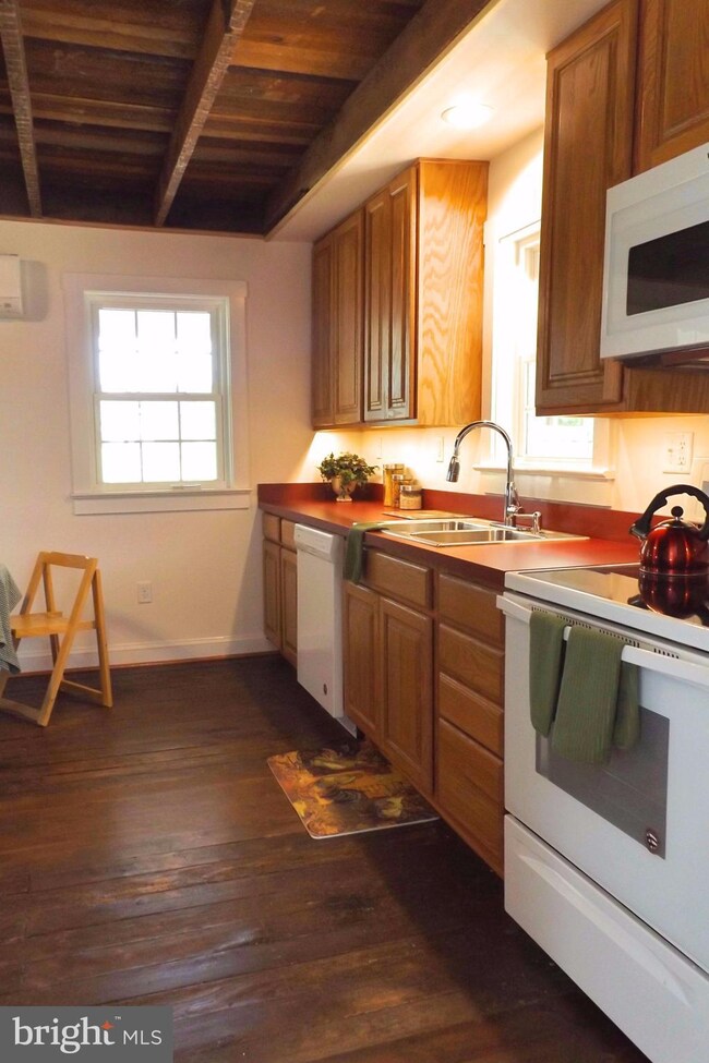 3269 Bishop Meade Rd, Boyce, VA 22620 - photo 7