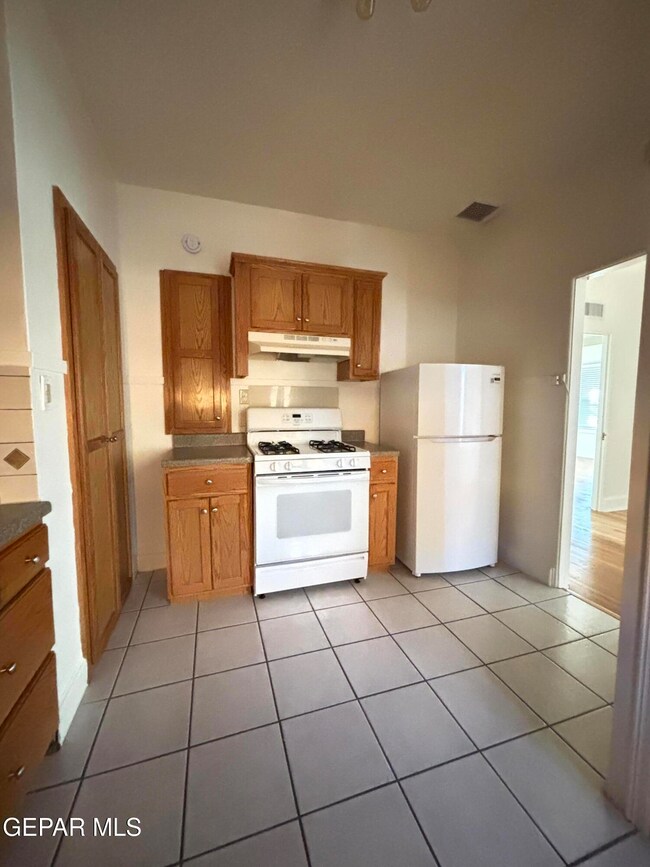 2931 Memphis Ave, El Paso, TX 79930 - photo 4