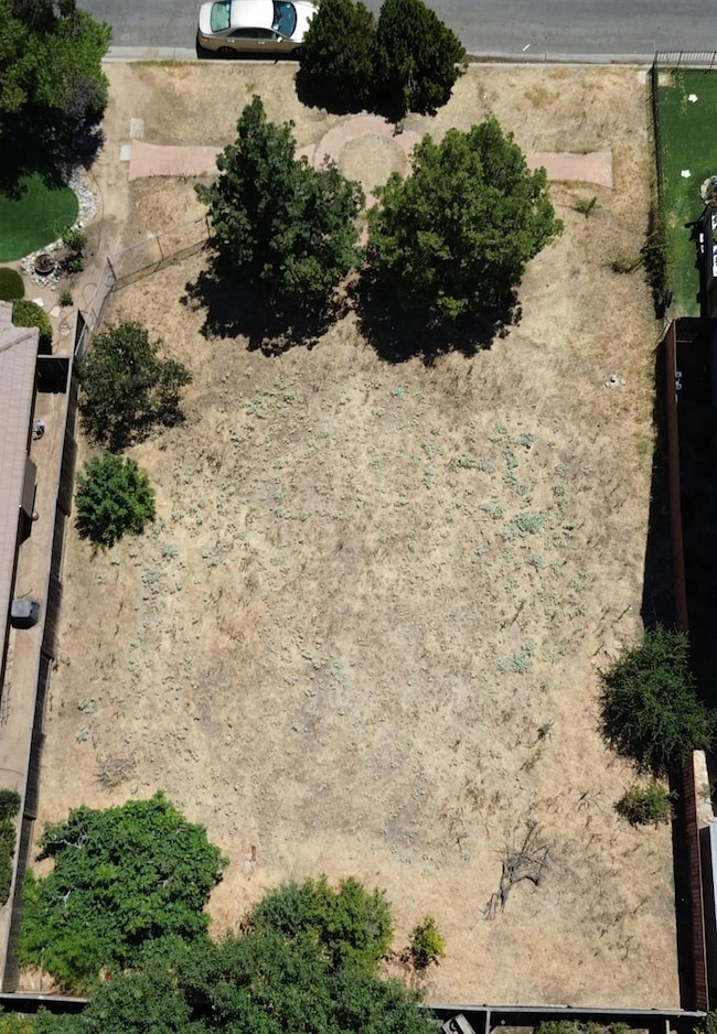 1038 E Omaha Ave, Fresno, CA 93720 - photo 3