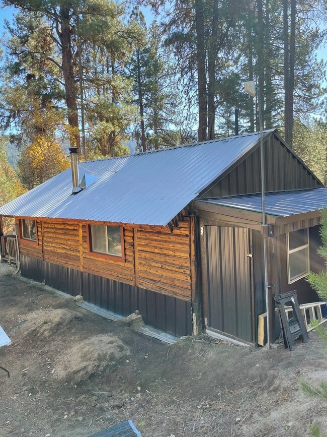 19 Pine Nut Place, Cascade, ID 83611 - photo 4