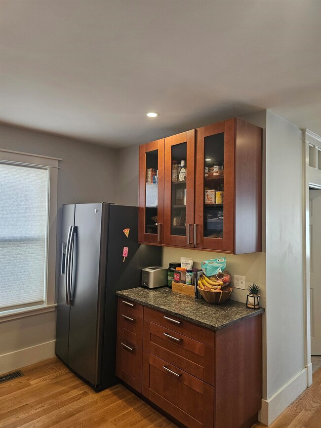 23 Columbia Ct, Portsmouth, NH 03801 - photo 7