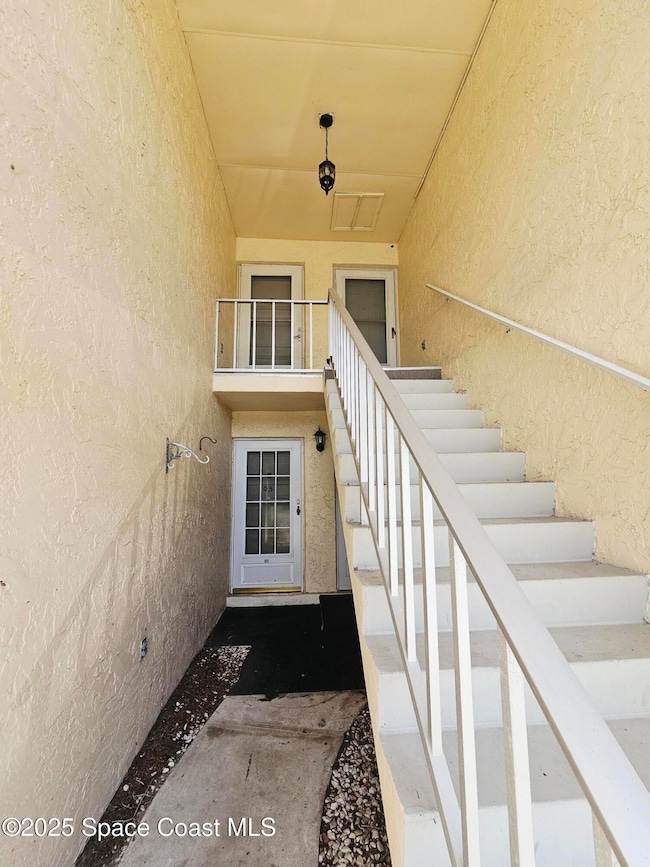 3135 Shady Dell Ln unit 205, Melbourne, FL 32935 - photo 5