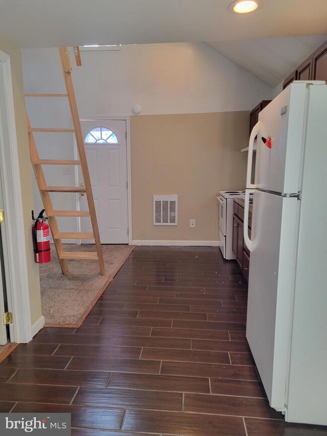 44 Chestnut St unit B, Pennsville, NJ 08070 - photo 6