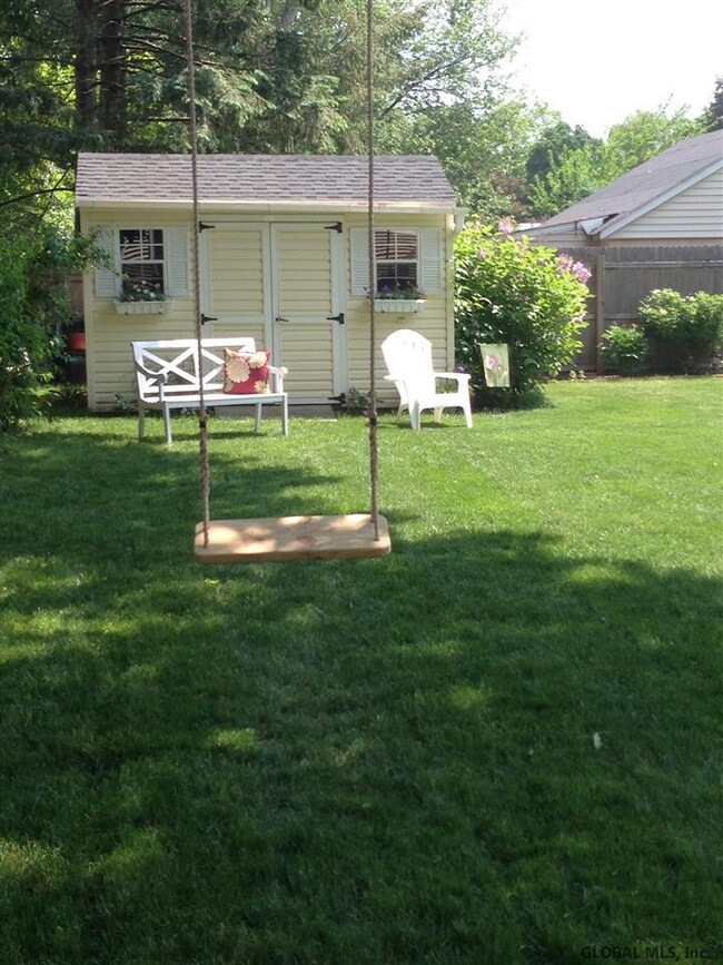 8 Minnowbrook Ave, Delmar, NY 12054 - photo 3