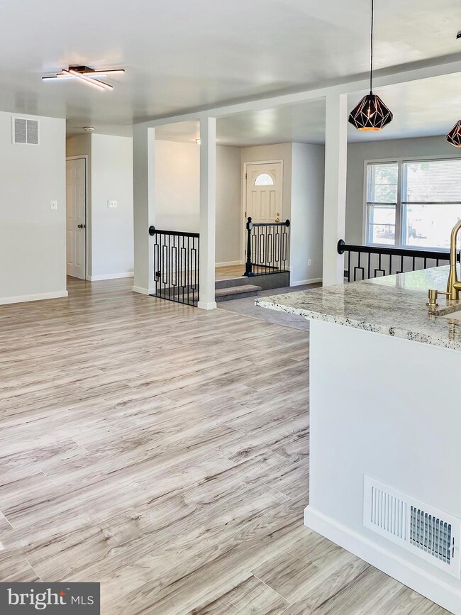 701 Bricker Dr, Fort Washington, MD 20744 - photo 6