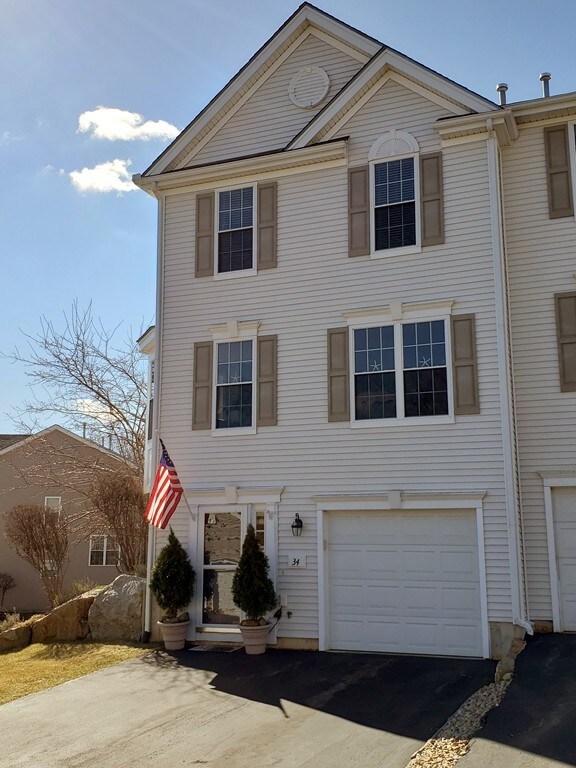 34 Daffodil Ct, South Grafton, MA 01560 - photo 2