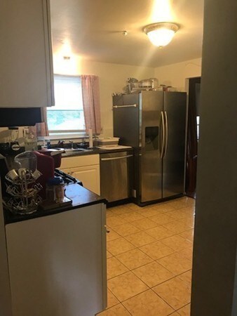 13 Lantern Ln, Randolph, MA 02368 - photo 3