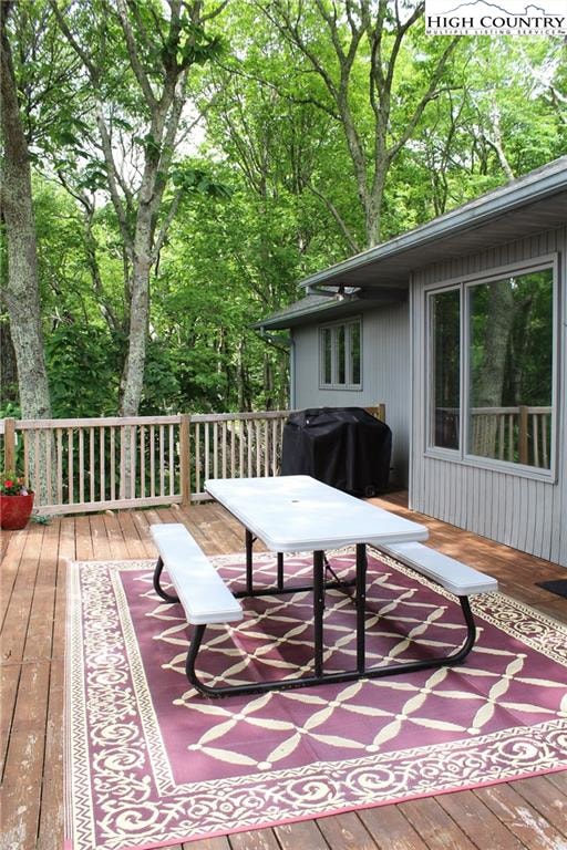 Large deck to take in the beautiful mountain summe