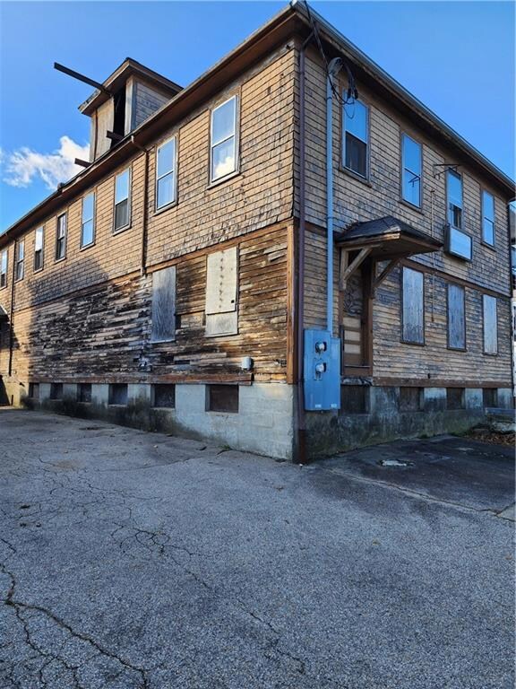 180 Avenue C, Woonsocket, RI 02895 - photo 5