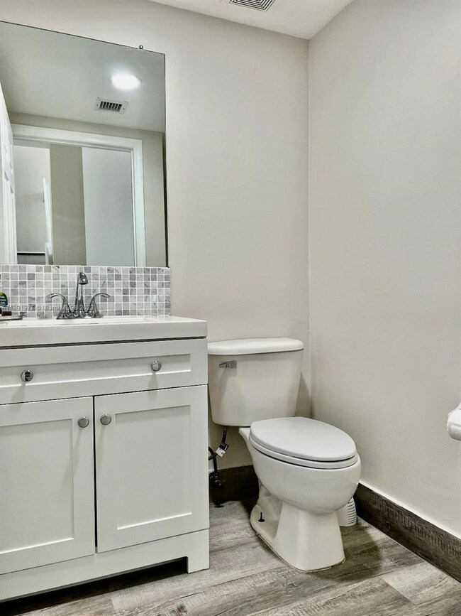 11190 NW 73rd Terrace, Doral, FL 33178 - photo 6