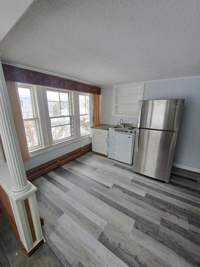 23 Raymond St, Biddeford, ME 04005 - photo 6