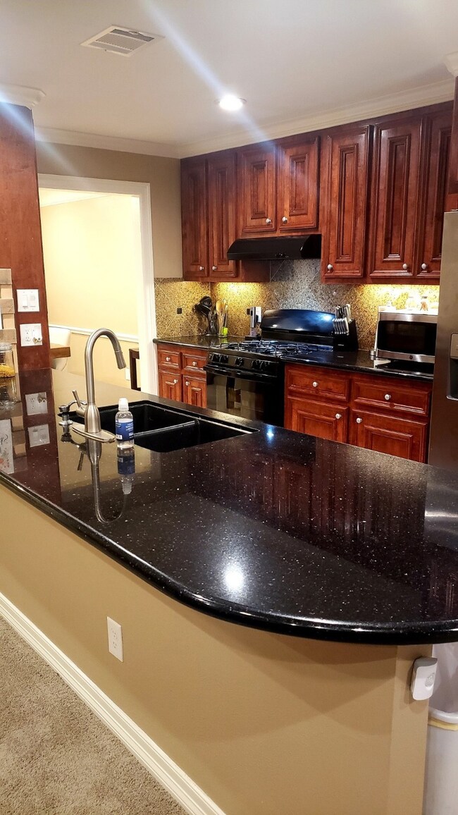 8707 Saratoga Forest Dr, Houston, TX 77088 - photo 2