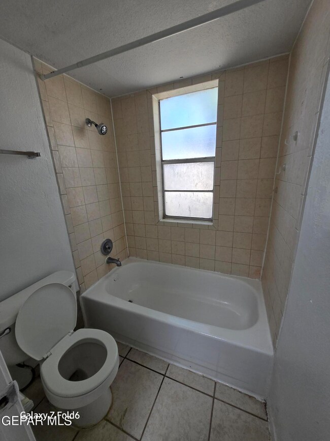 11209 Campestre Ln unit B, El Paso, TX 79936 - photo 6