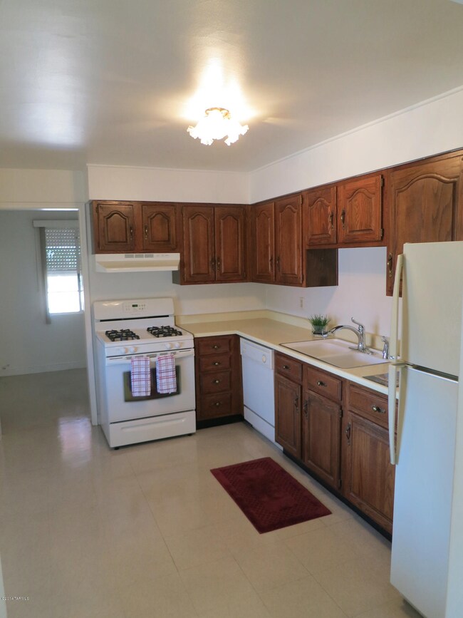 1014 E King St, Tucson, AZ 85719 - photo 7