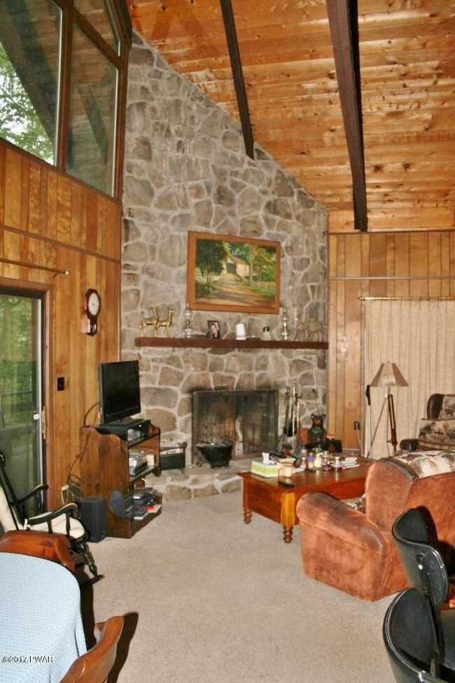 122 Song Mountain Dr, Tafton, PA 18464 - photo 7