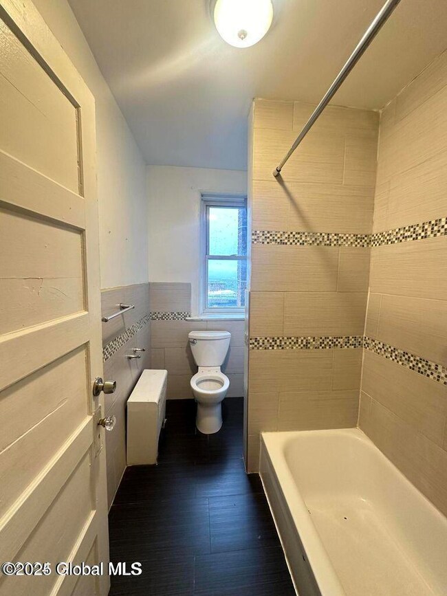 51 Elm St unit 9, Albany, NY 12202 - photo 7