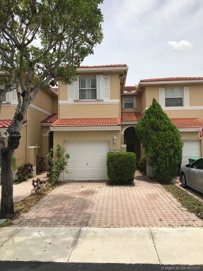 10917 NW 43rd Ln, Doral, FL 33178 - photo 3