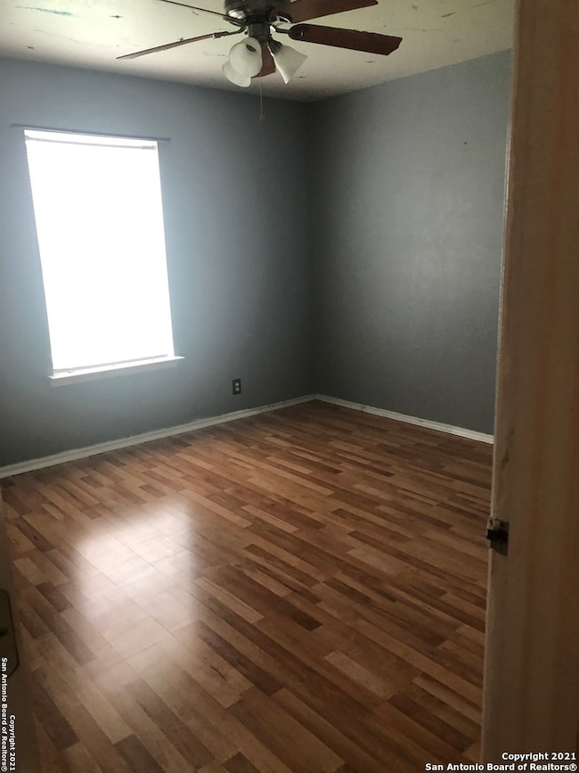 10730 Shaenmeadow, San Antonio, TX 78254 - photo 4