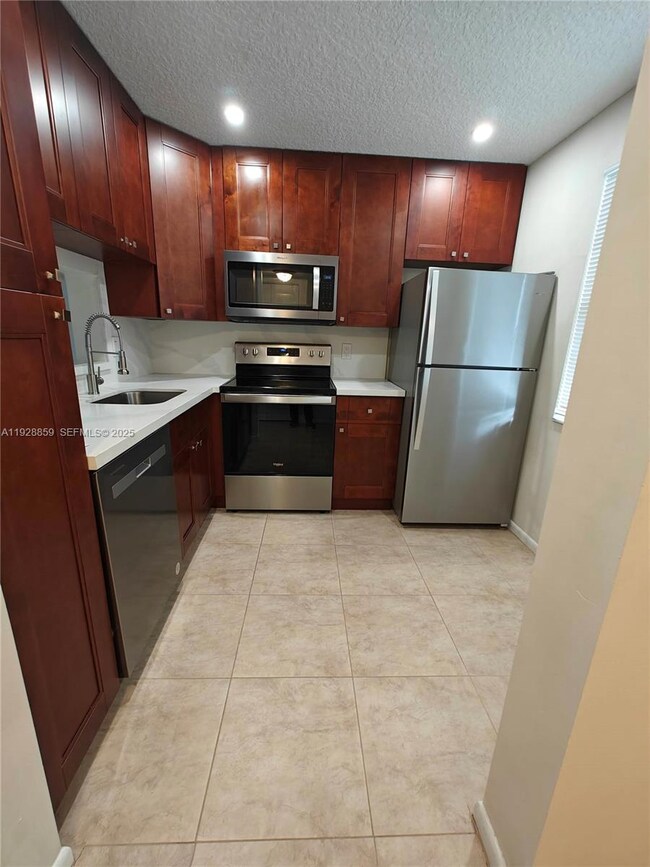 8770 Royal Palm Blvd unit 2032, Coral Springs, FL 33065 - photo 7