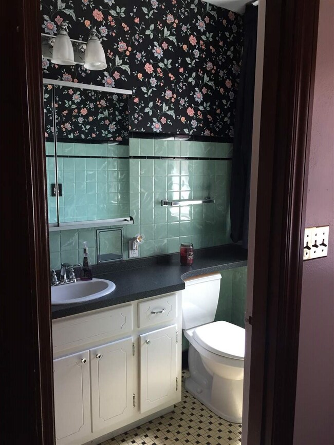 1409 Park St, Jasper, IN 47546 - photo 4