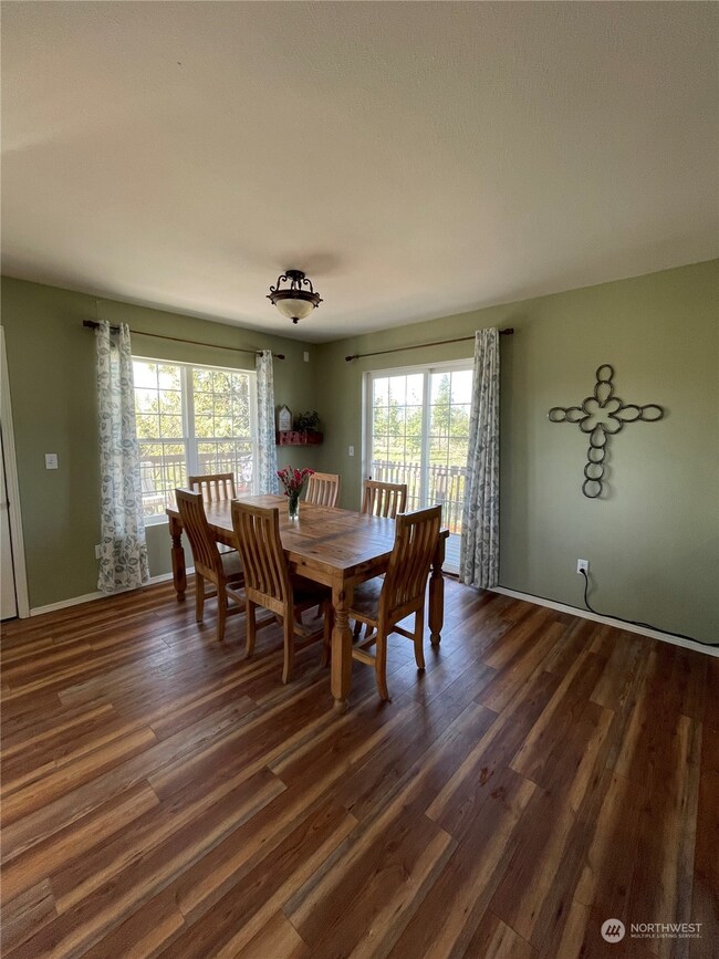 51781 Whispering Pines Loop E, Reardan, WA 99029 - photo 4