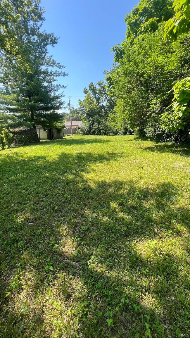 611 E 6th St, Muncie, IN 47302 - photo 5