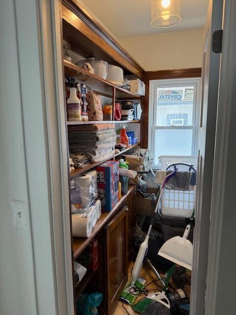 Upper pantry