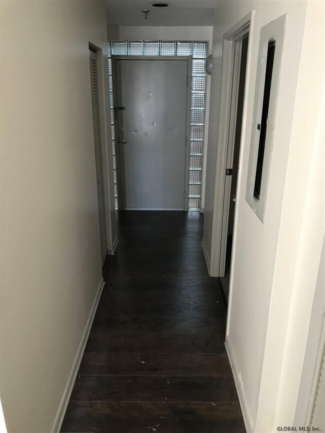 201 Park Ave unit 14, Albany, NY 12202 - photo 6