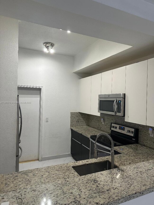 4361 NW 110th Ave, Doral, FL 33178 - photo 7