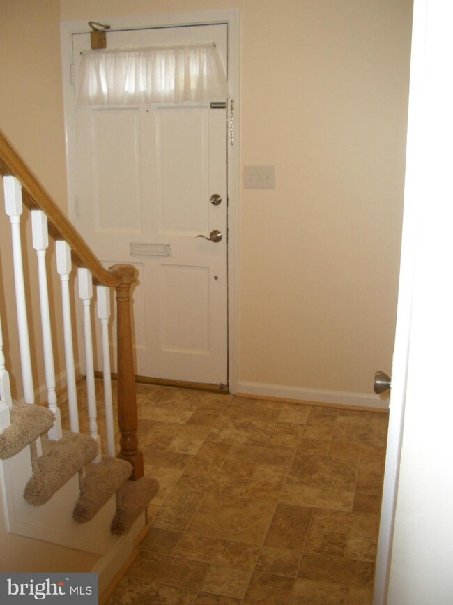 8340 Darlington St unit 484, Springfield, VA 22152 - photo 3