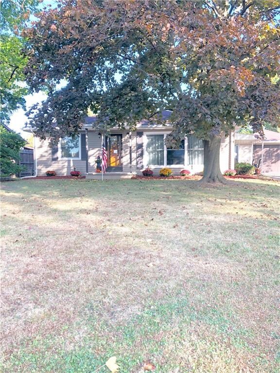 1615 Harden Dr, Barberton, OH 44203 - photo 2