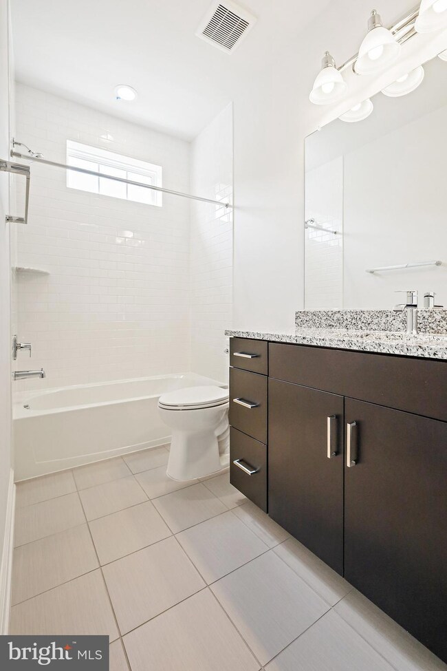 616 Halsey Way, Forest Heights, MD 20745 - photo 6