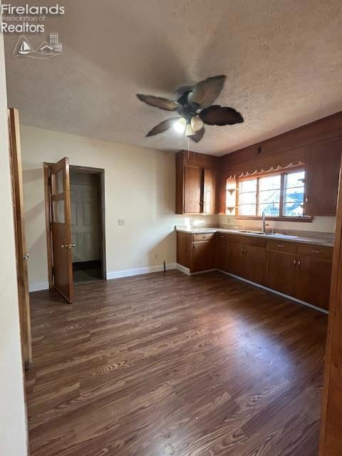 317 Dale Ave, Willard, OH 44890 - photo 3