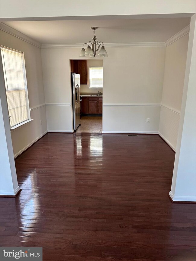 9533 N Laurel Rd unit NE, Laurel, MD 20723 - photo 3