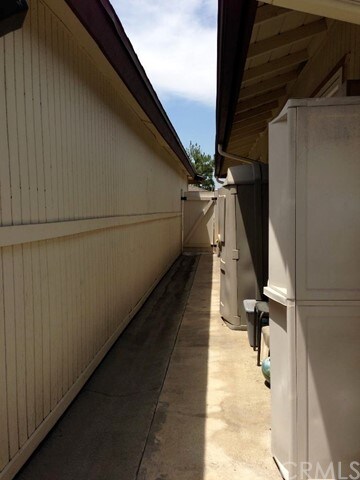 9922 Cedar St, Bellflower, CA 90706 - photo 7