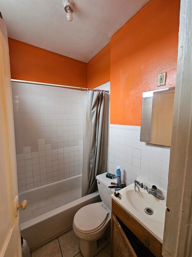 6714 Bergenline Ave unit 3, Guttenberg, NJ 07093 - photo 5