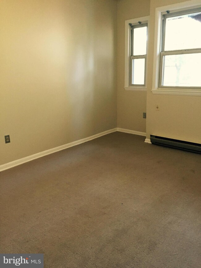 7044 Carroll Ave unit 1, Takoma Park, MD 20912 - photo 4