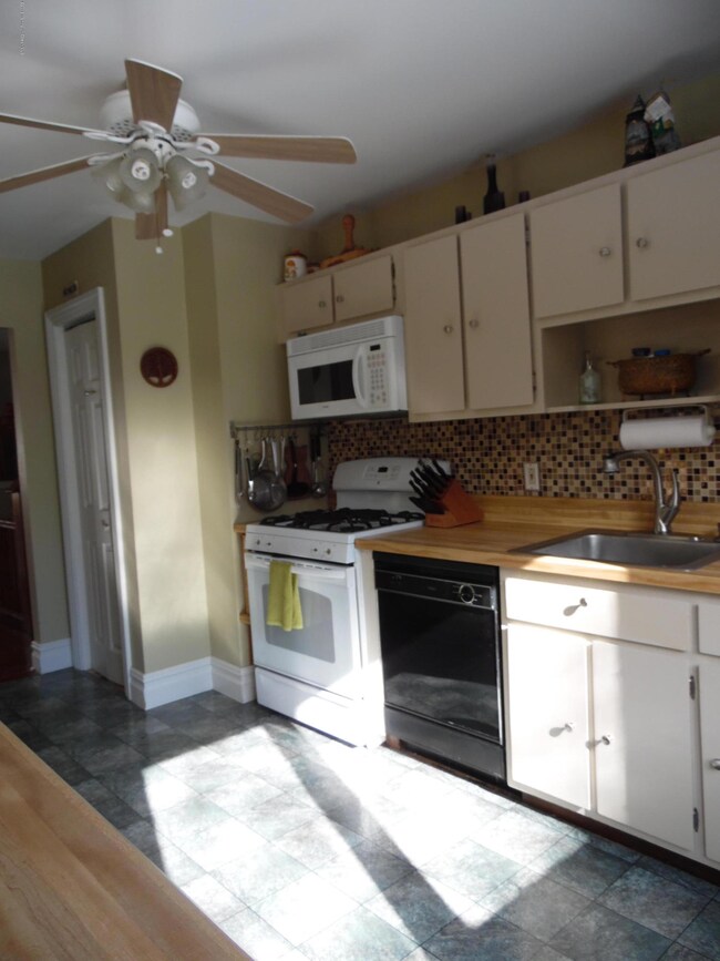 16 Indian Trail, Matawan, NJ 07747 - photo 5