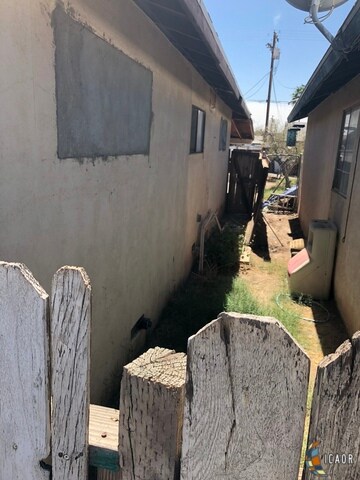 757 Woodward Ave, El Centro, CA 92243 - photo 3