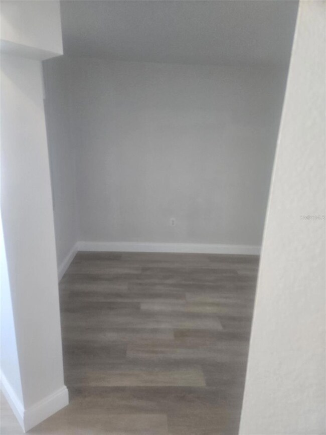 Isla Key unit 215, Saint Petersburg, FL 33715 - photo 5