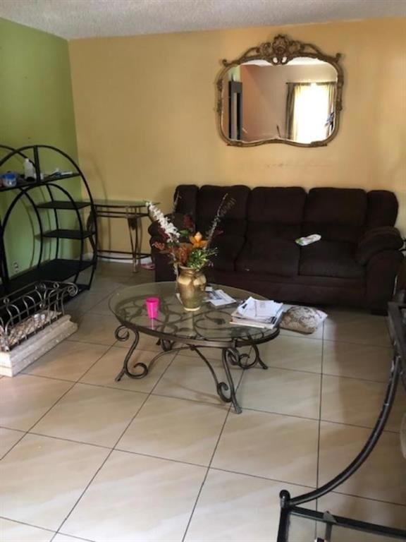 7422 NW 75th St, Tamarac, FL 33321 - photo 5