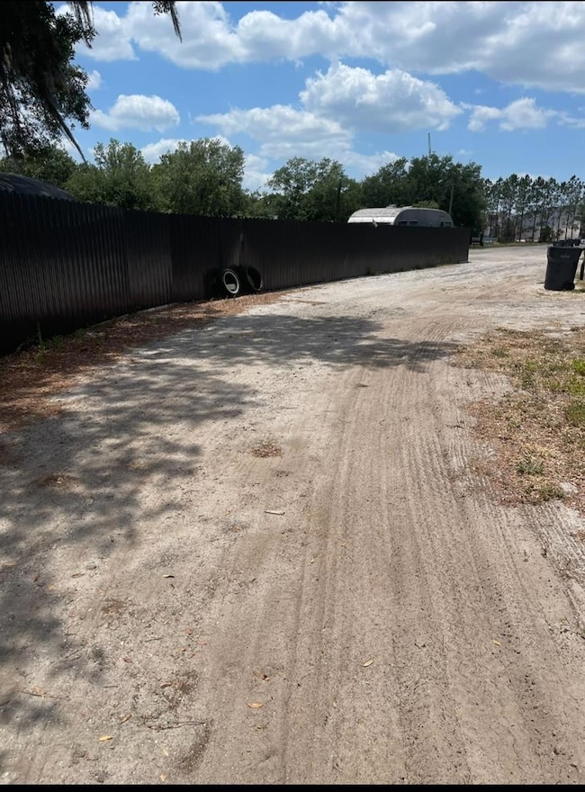 6009 Mckinley Ave, Wimauma, FL 33598 - photo 4