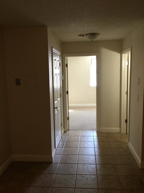 260 Fountain St unit D4, Fall River, MA 02721 - photo 5