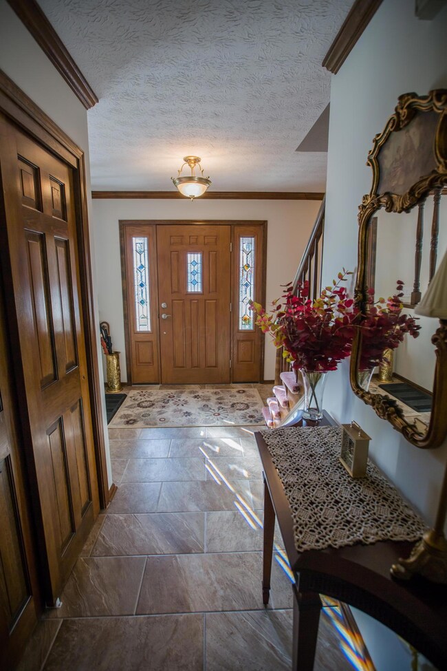 1648 Scottsdale Ave, Columbus, OH 43235 - photo 4