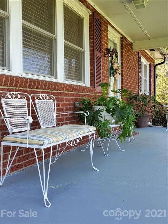 727 N Chipley Ford Rd, Statesville, NC 28625 - photo 6