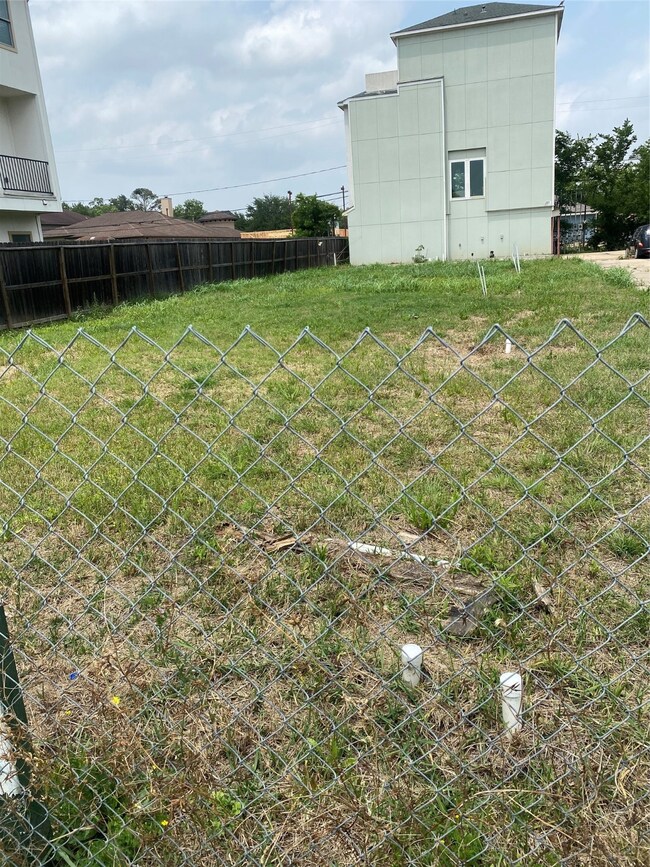 0 Griggs unit 67722101, Houston, TX 77021 - photo 3