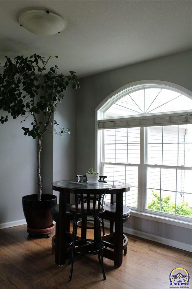 4201 SW Stone Ave, Topeka, KS 66610 - photo 6